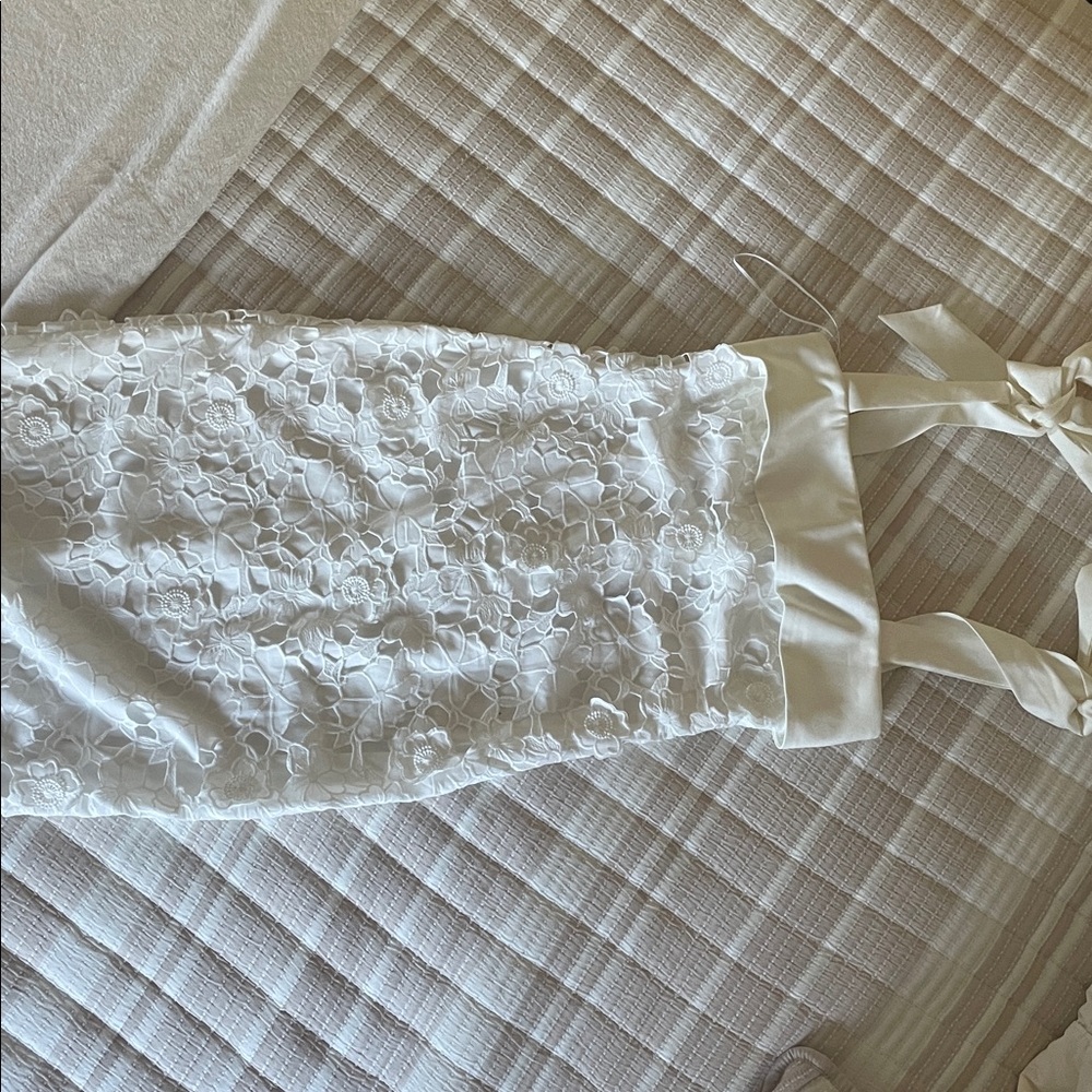 Elegant White Lace Dress